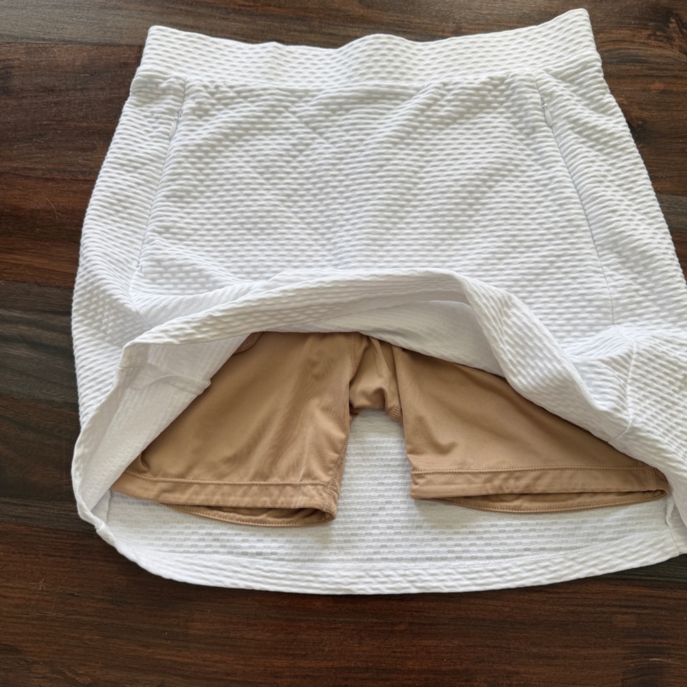 Elevation 18" Textured Skort by Tail Activewear. - Picture 4 of 7